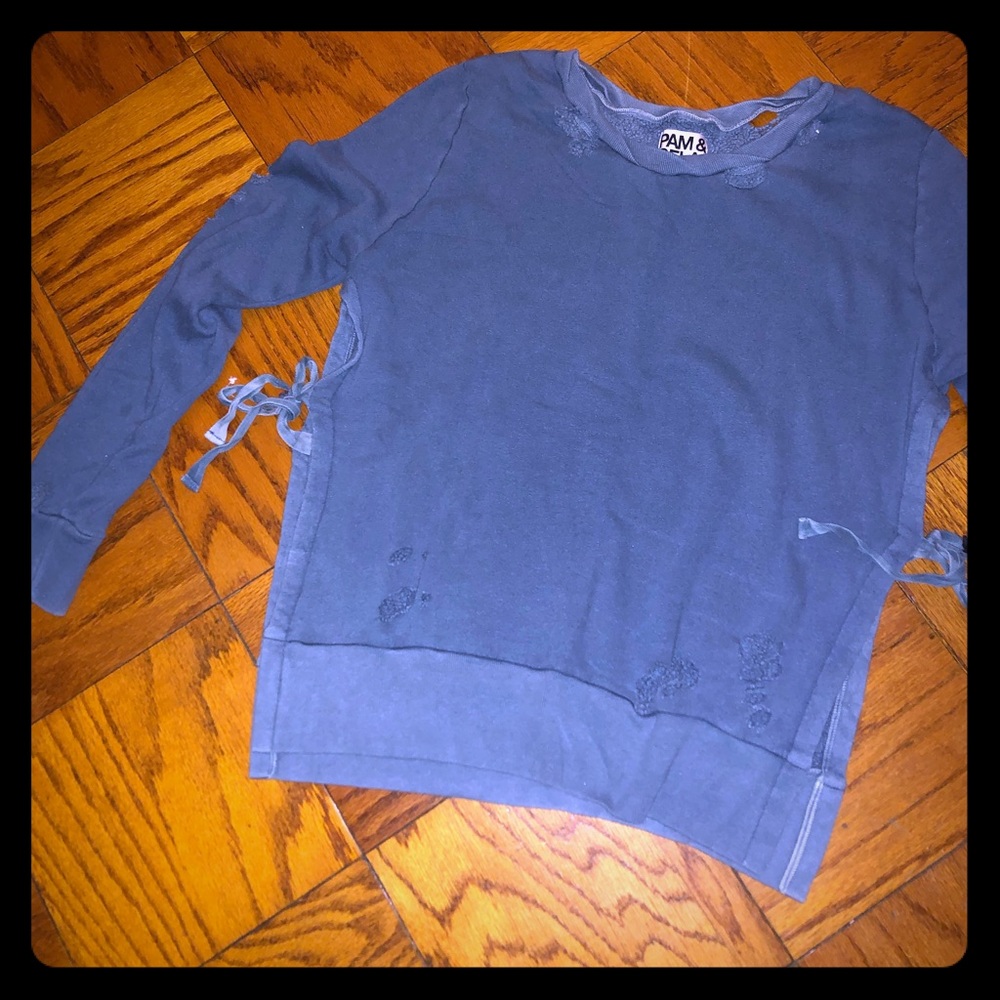 Sweatshirt
